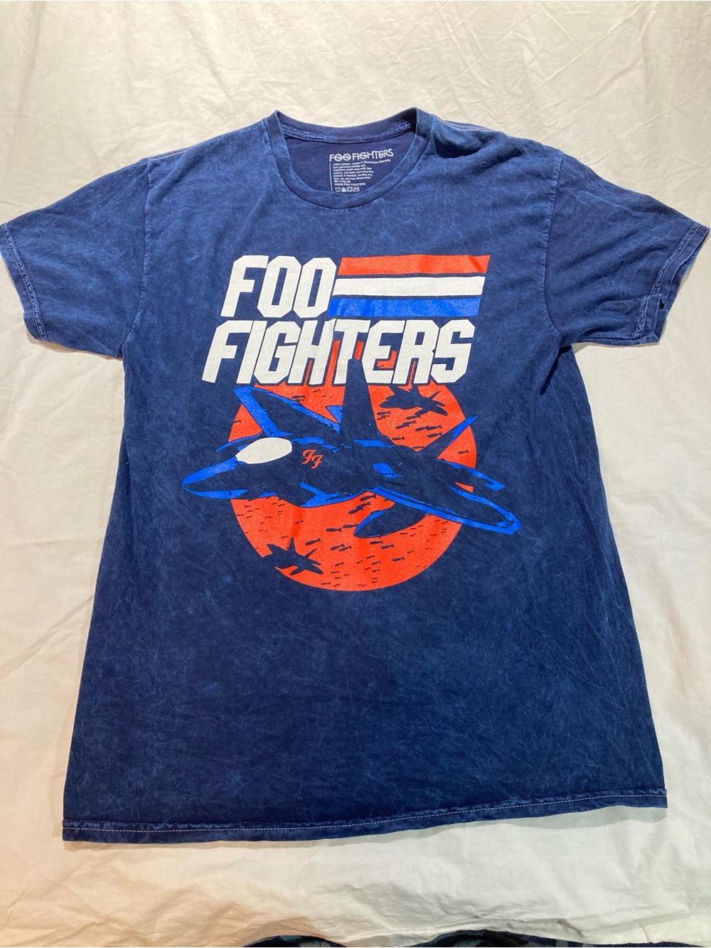 Foo Fighters 94 T-shirt, Men’s size large, NWOT!
